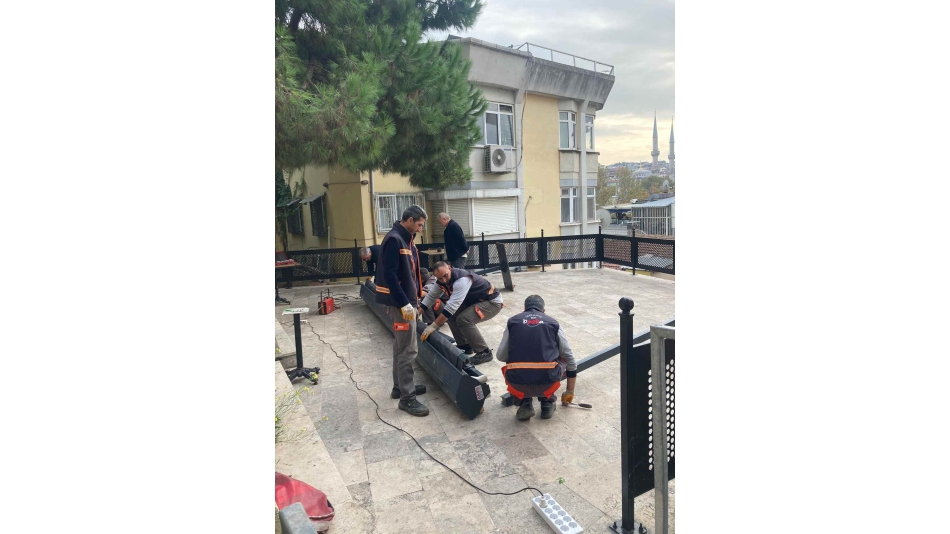 Vakfımızın terası için tente kurulumu çalışmaları tamamlandı. Desteklerinden ötürü Ümraniye Belediye Başkanı Sayın İsmet Yıldırım'a teşekkür ederiz.